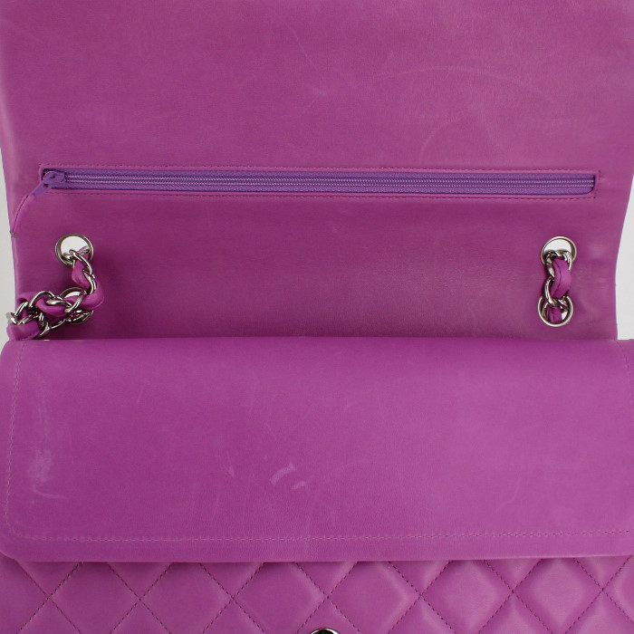 Sac à main Chanel en cuir matelassé rose - Detail D5