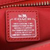 Bolso de mano Coach en cuero granulado rojo - Detail D3 thumbnail