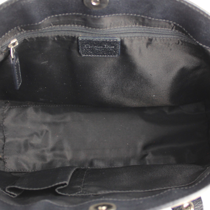 Sac à main Dior en toile monogram noire et cuir noir - Detail D2