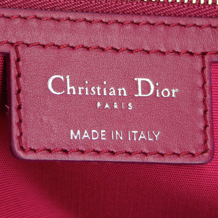 Sac à main Dior en toile cannage rose-fushia et cuir rose - Detail D3