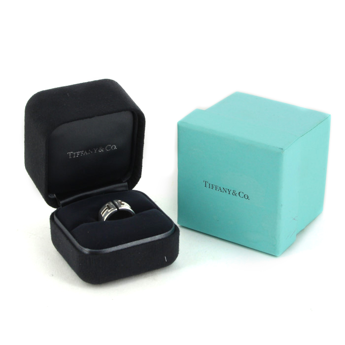 Anello Tiffany 
Co Cutout T in argento - Detail D2