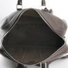 Bolsa de viaje Louis Vuitton Kendall en cuero taiga marrón - Detail D3 thumbnail