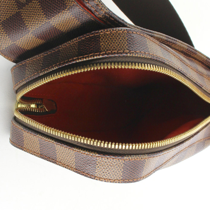 Pochette-ceinture Louis Vuitton en toile damier ébène - Detail D2