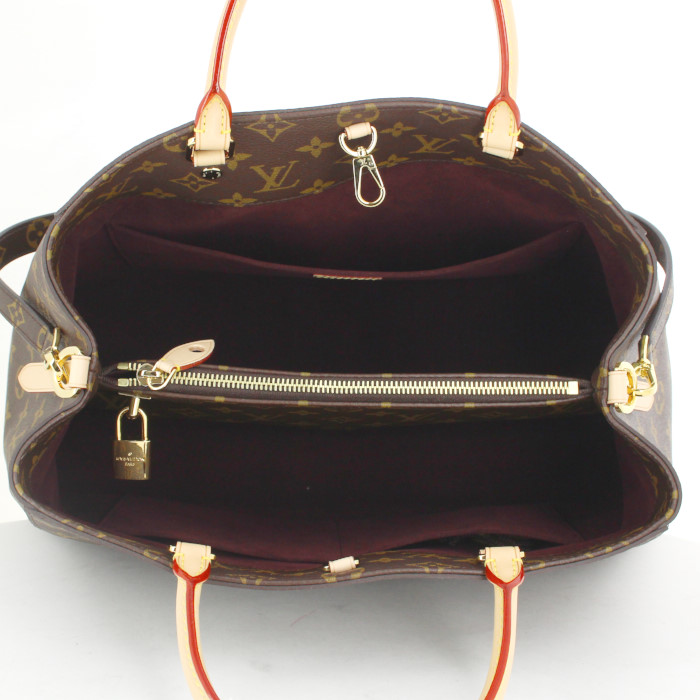 Sac à main Louis Vuitton Montaigne grand modèle en toile monogram enduite marron et cuir naturel - Detail D3