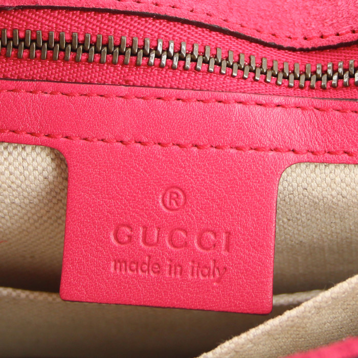 Gucci pouch in candy pink patent leather - Detail D3