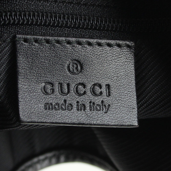 Sac à main Gucci Jackie en cuir noir et toile monogram noire - Detail D3