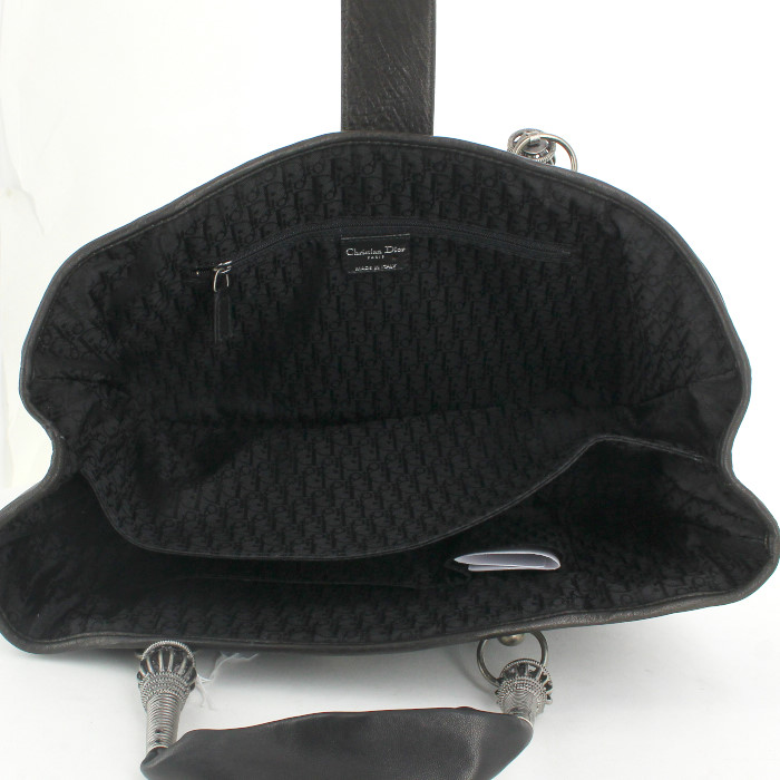Dior Plissé handbag in black leather - Detail D2
