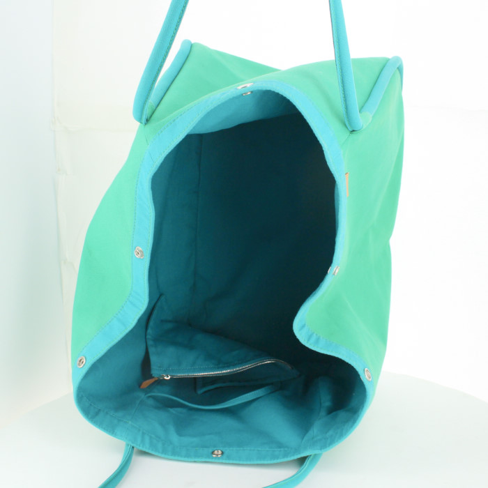 Sac cabas Hermes Lindy en toile verte et turquoise - Detail D2