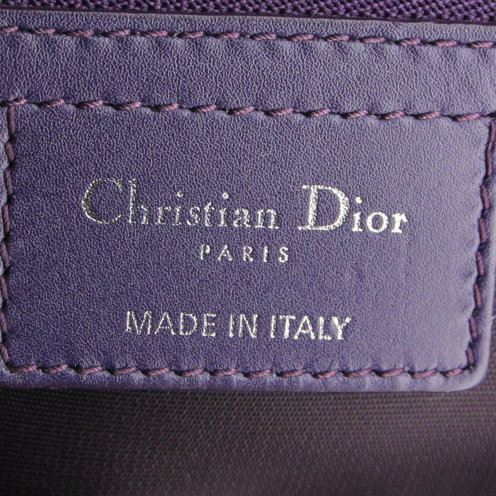 Sac à main Dior Panarea petit modèle en toile cannage violette et cuir violet - Detail D3