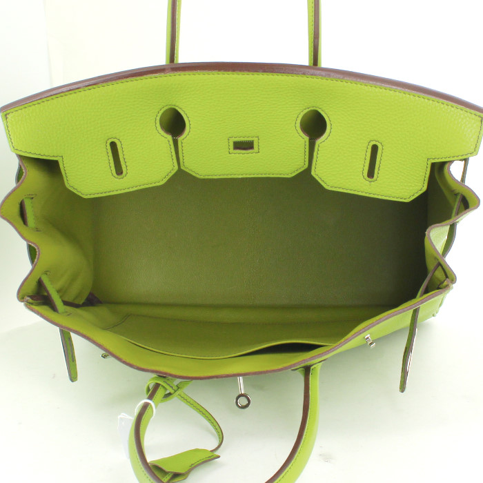 Bolso de mano Hermes Birkin 35 cm en cuero togo verde - Detail D2