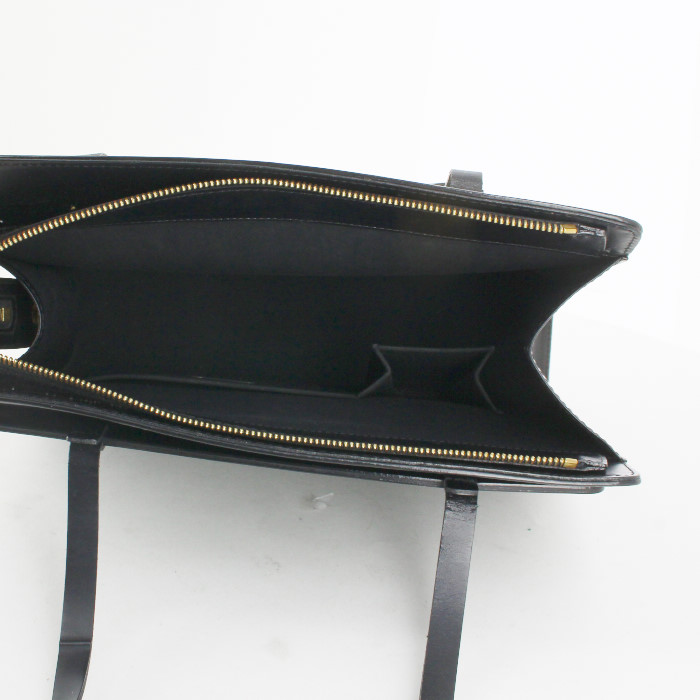 Sac à main Louis Vuitton en cuir épi noir - Detail D2