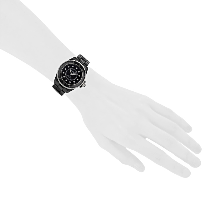 Chanel J12  small model watch in black ceramic Ref:  2000 - Detail D1