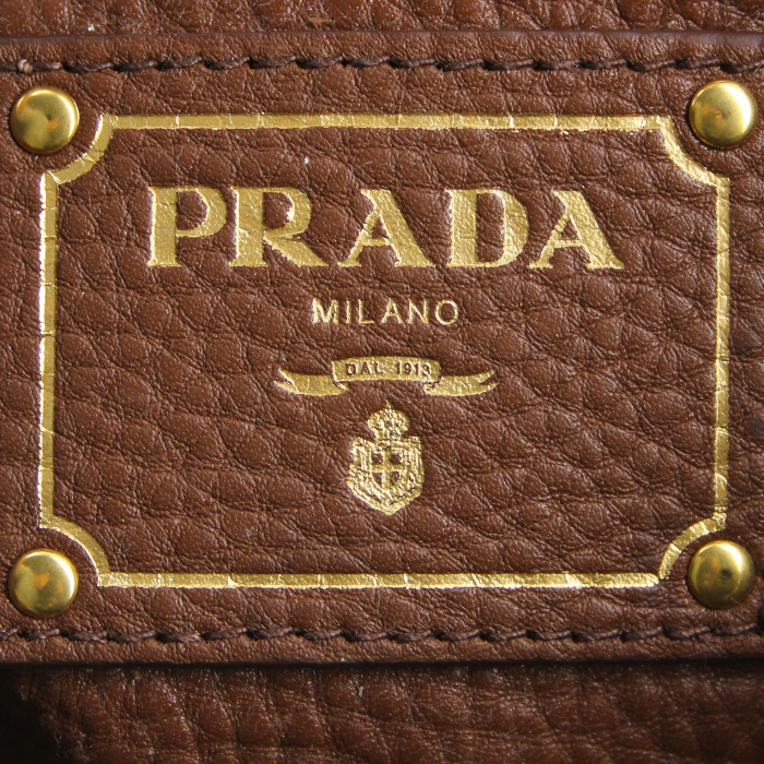 Sac cabas Prada en cuir grainé marron - Detail D4