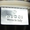 Bolso zurrón Gucci en lona Monogram plateada y cuero plateado - Detail D3 thumbnail