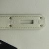 Hermes Jypsiere 28 cm messenger bag in white Swift leather - Detail D5 thumbnail