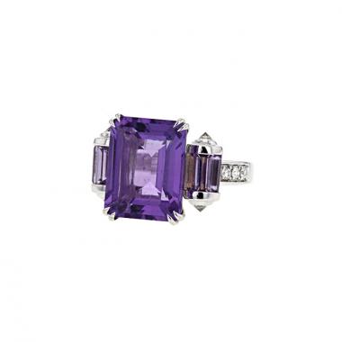 Bague Mauboussin Couleur Baiser en or blanc,  diamants et améthystes roses et en améthyste violette