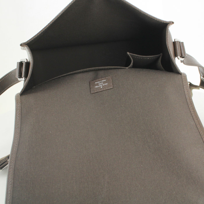 Louis Vuitton shoulder bag in brown leather - Detail D2