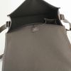 Sac bandoulière Louis Vuitton en cuir marron - Detail D2 thumbnail