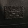 Sac bandoulière Louis Vuitton en cuir marron - Detail D3 thumbnail