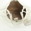 Bolso de mano Dior en cuero blanco - Detail D2 thumbnail