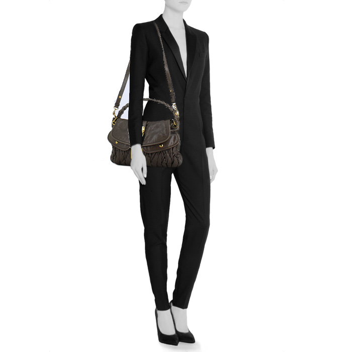 Miu Miu handbag in taupe leather - Detail D2