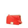 Chanel Boy shoulder bag in red grained leather - 00pp thumbnail