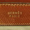 Sac à main Hermes Berry en cuir Courchevel gold - Detail D4 thumbnail