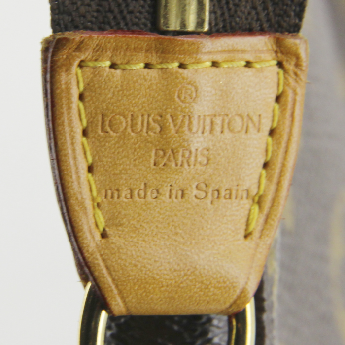 Louis Vuitton pouch in monogram canvas and natural leather - Detail D3