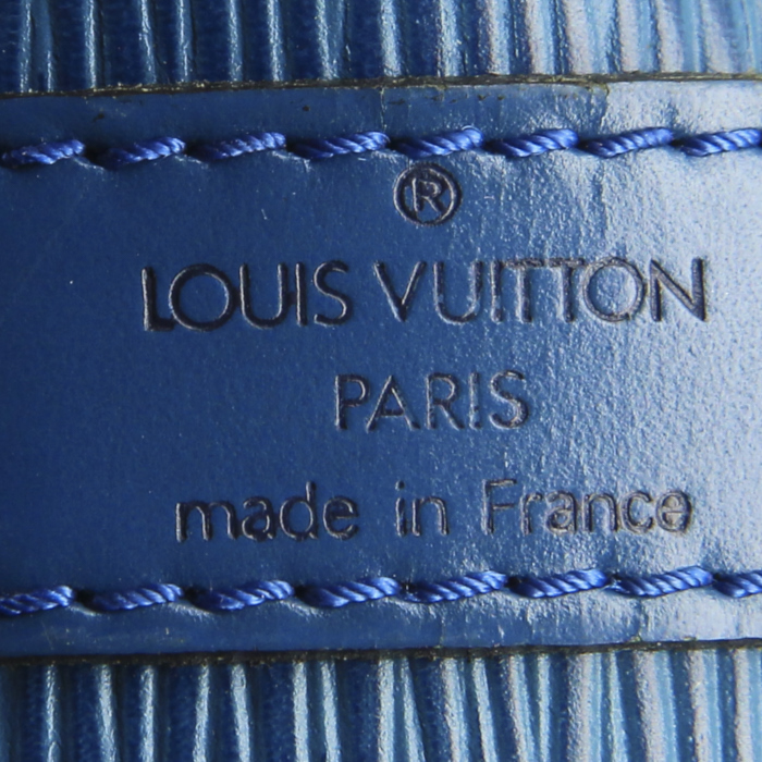 Bolso de mano Louis Vuitton petit Noé modelo pequeño en cuero Epi azul - Detail D3