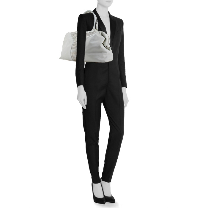 Saint Laurent Muse Medium handbag in white leather - Detail D1