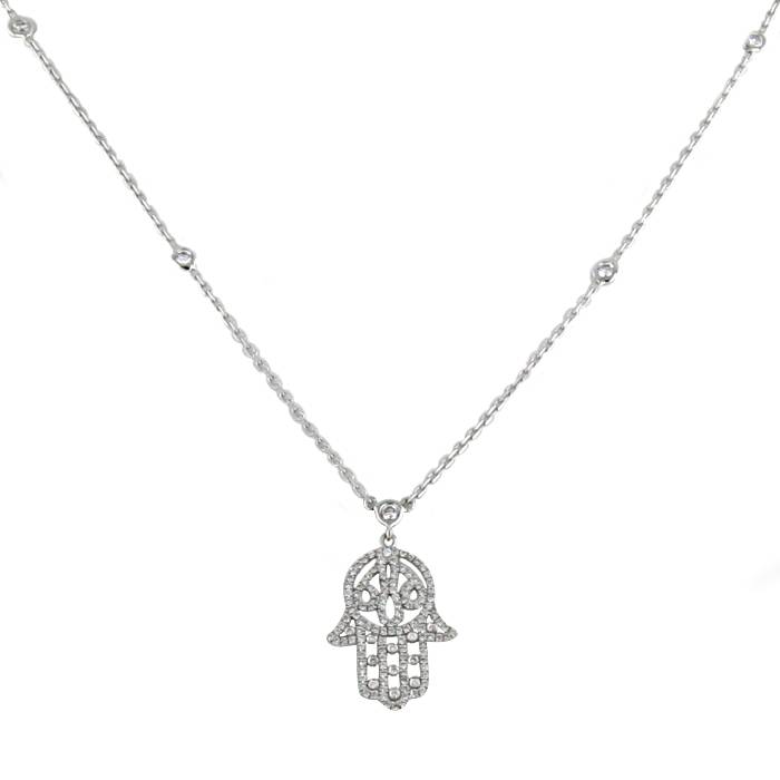 Collar Messika Main de Fatma en oro blanco y diamantes