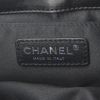 Chanel vanity case in black quilted leather - Detail D4 thumbnail