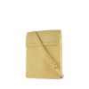 Bolso bandolera Louis Vuitton en cuero Epi color arena - 00pp thumbnail
