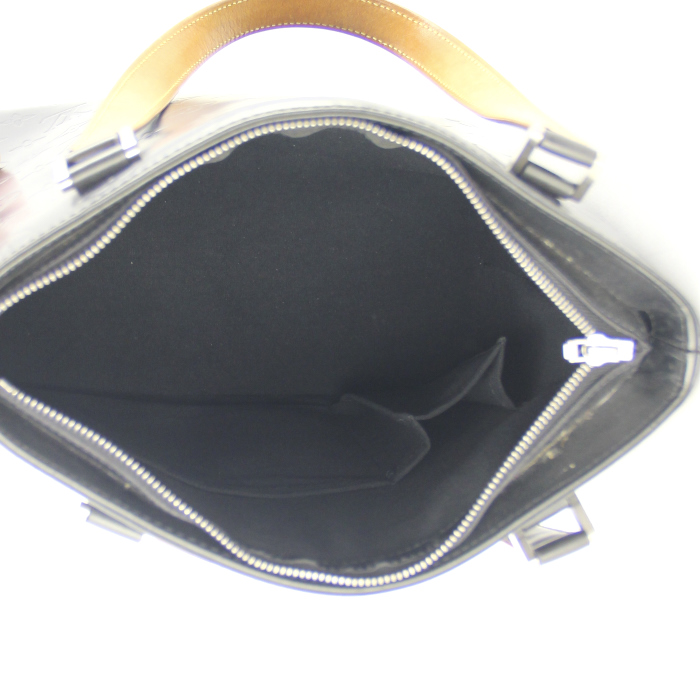 Sac à main Louis Vuitton Stockton en cuir monogram bleu - Detail D2