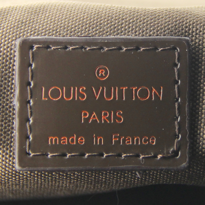 Bolso zurrón Louis Vuitton District en lona a cuadros marrón - Detail D3