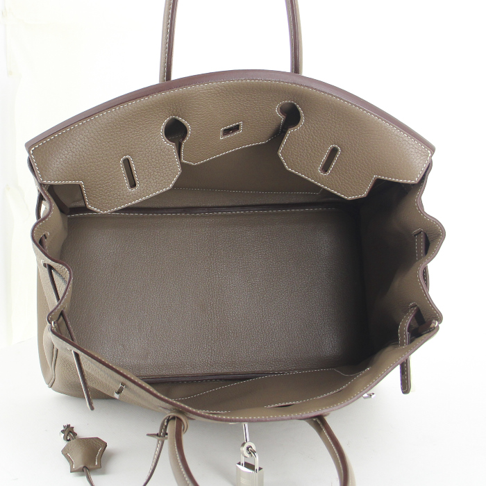 Bolso de mano Hermes Birkin 35 cm en cuero togo marrón etoupe - Detail D2
