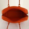 Hermes Plume large model handbag in orange grained leather - Detail D2 thumbnail