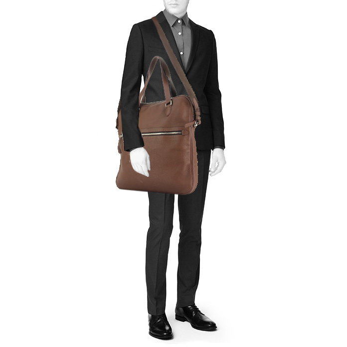 Hermes Hebdo shoulder bag in brown leather - Detail D2