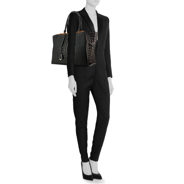 Fendi shopping bag in black leather - Detail D1