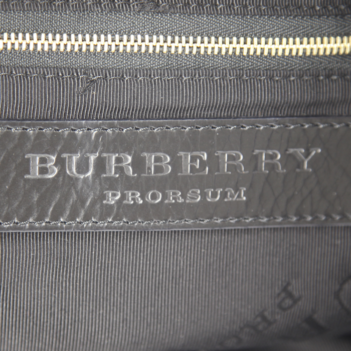 Burberry Big Crush shoulder bag in black leather - Detail D4