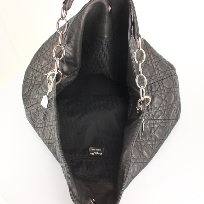 Sac à main Dior grand modèle en cuir cannage - Detail D2