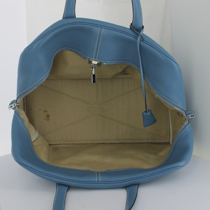 Borsa da viaggio Hermes Victoria II in pelle taurillon clemence blu - Detail D2
