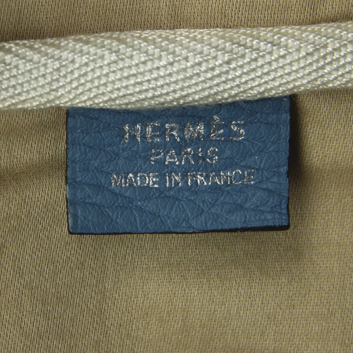 Hermes Victoria II travel bag in blue jean leather taurillon clémence - Detail D3