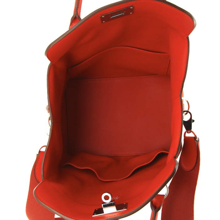 Hermes Tool Box small model handbag in red Swift leather - Detail D4