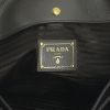 Prada shopping bag in dark grey grained leather - Detail D4 thumbnail