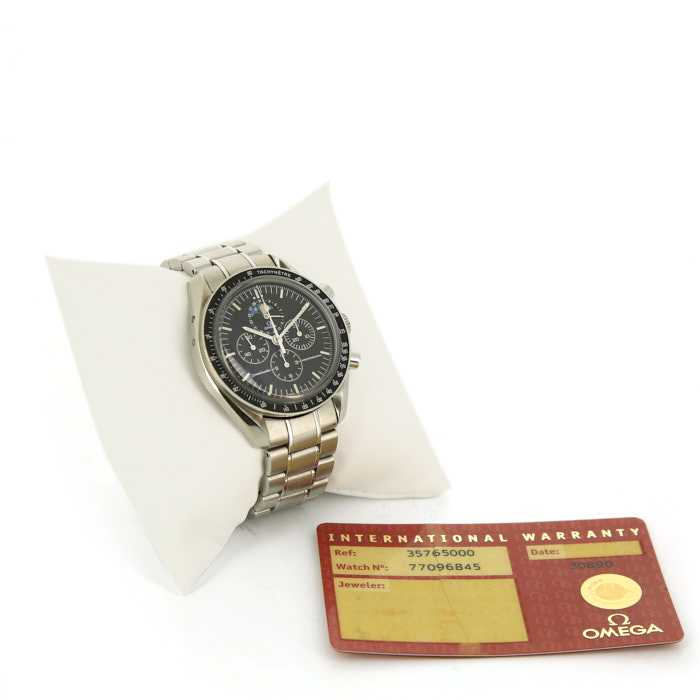 Omega Speedmaster watch in stainless steel Circa 2000 - Detail D2