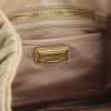 Bolso de mano Miu Miu en cuero beige - Detail D4 thumbnail