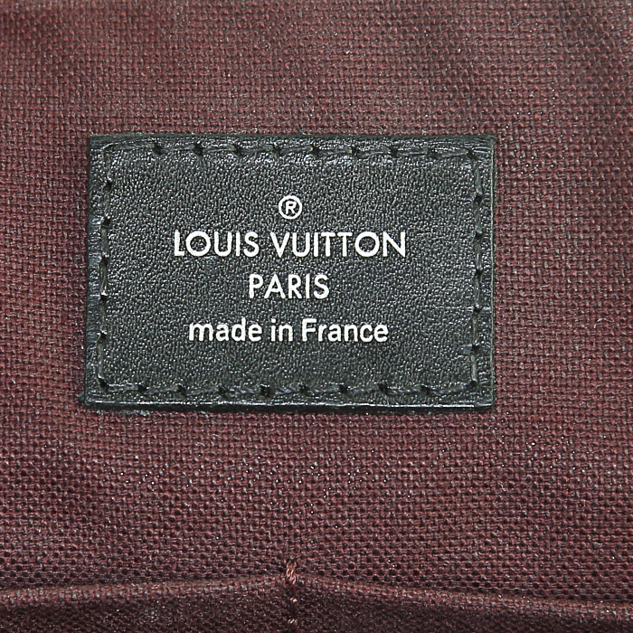 Bolso zurrón Louis Vuitton District en lona Monogram revestida marrón - Detail D3
