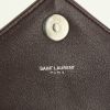 Bolso bandolera Saint Laurent en cuero acolchado con motivos de espigas morado - Detail D4 thumbnail