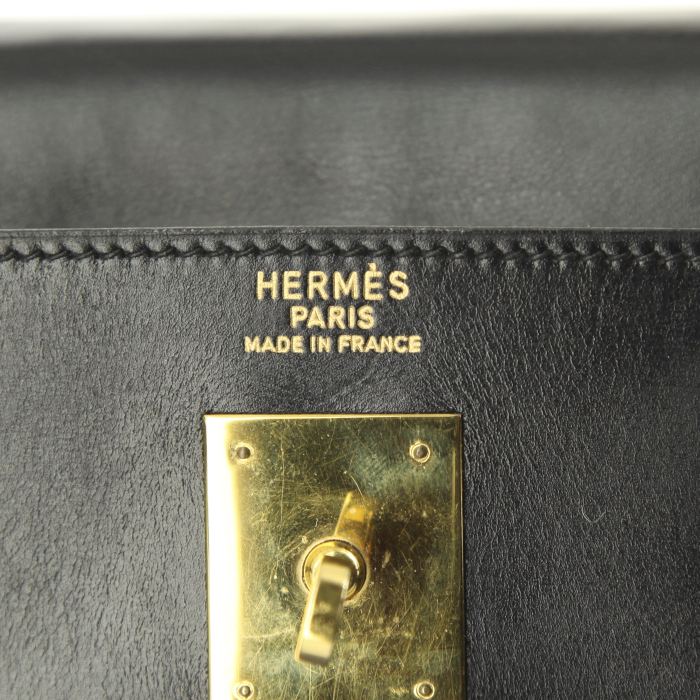 Sac à main Hermes Kelly 32 cm en cuir box noir - Detail D4